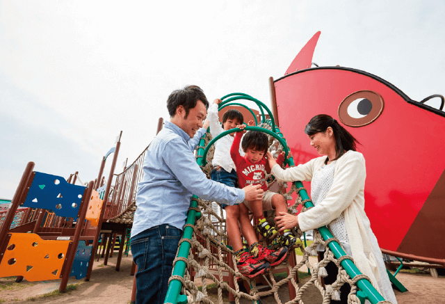 子ども心くすぐる遊具が盛りだくさん!